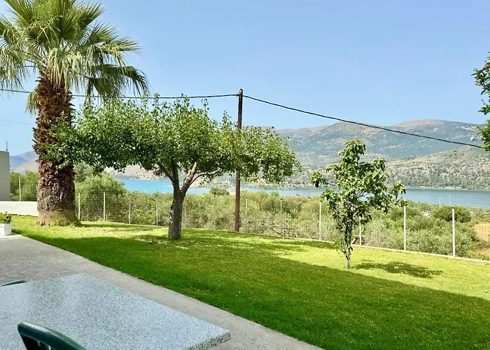 Serenity Spilia Garden Floor Apartament