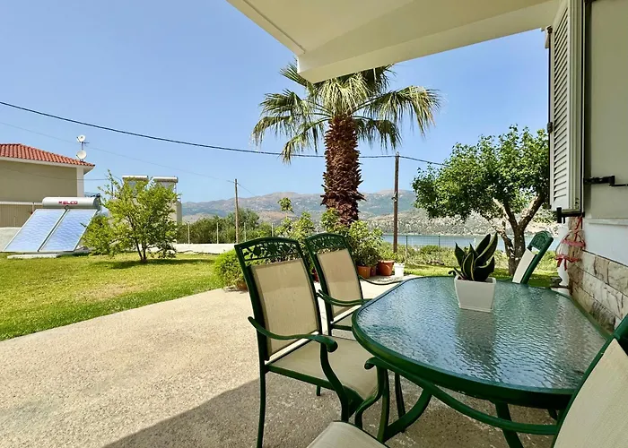 Serenity Spilia Garden Floor Apartament